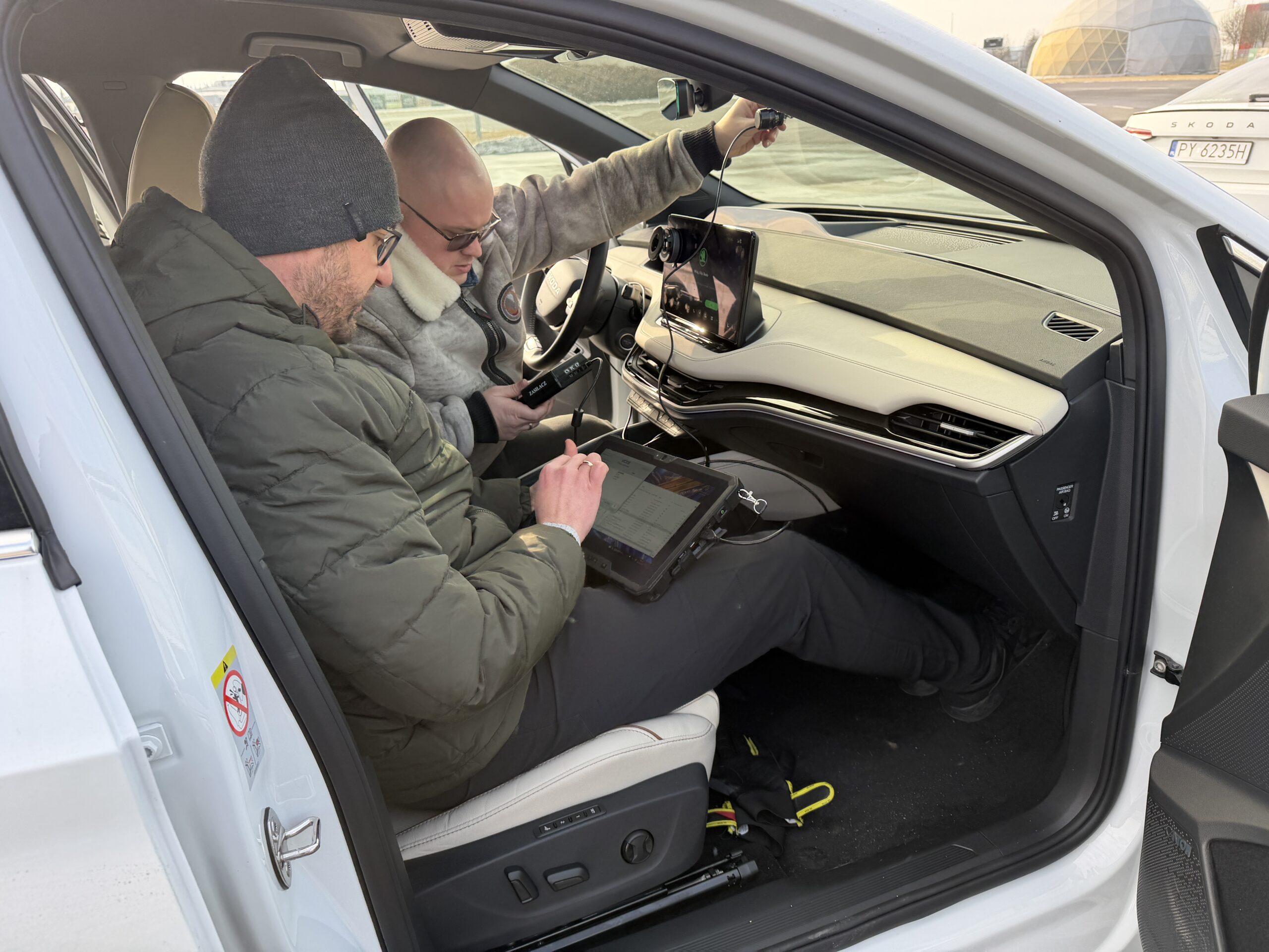 pomiary skuteczności hamowania